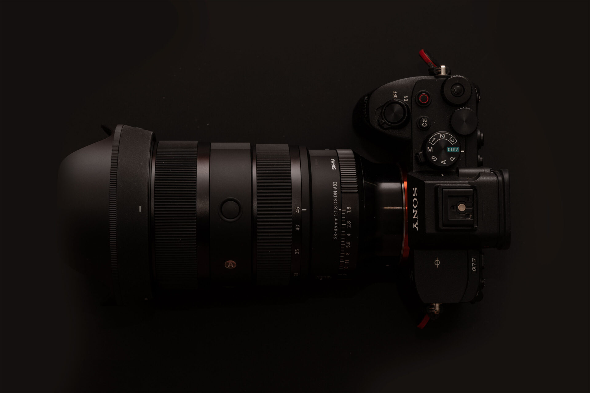 Sigma 28-45 mm 1:1.8 DG DN – „zabójca” stałek?